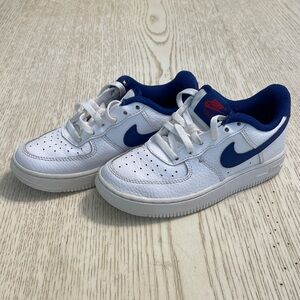 Kids Nike Air Force One Sneaker Shoes (Red/White/Blue).
